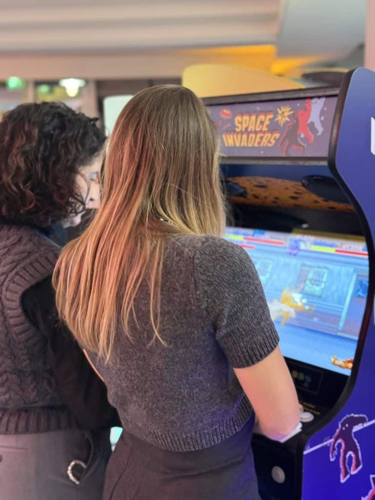 Location de borne d'arcade pour un événement d'entreprise