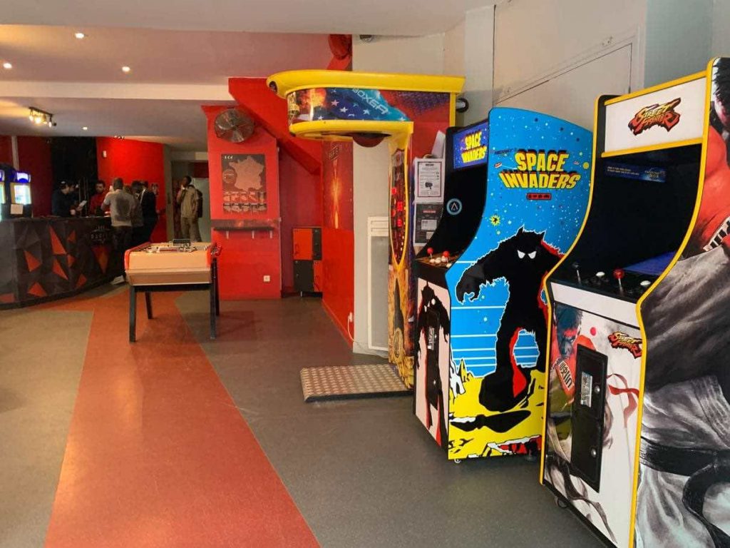 Borne d'arcade Space Invaders, système Pandora Box (5000 jeux retrogaming